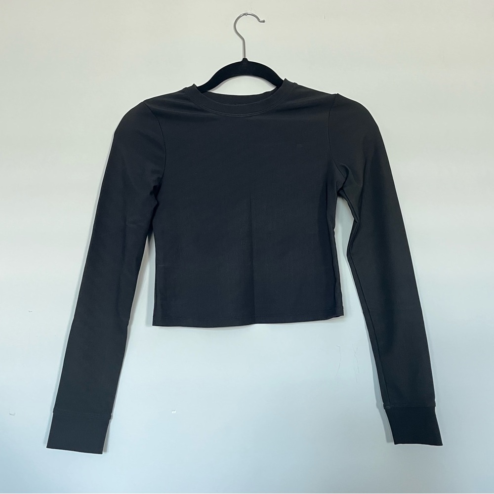 Kyodan Women’s Black Ribbed Cropped Activewear or Everyday Long Sleeve